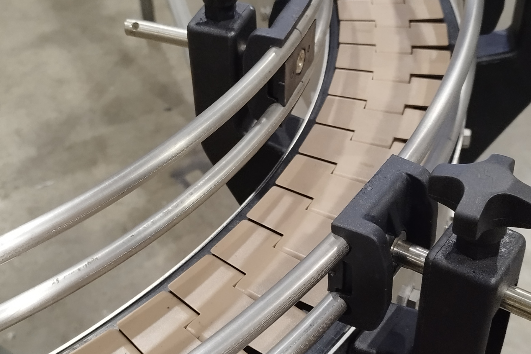 SlatConveyor1Lane